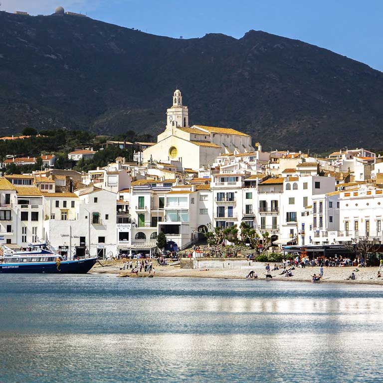 RentPretel Cadaques desde Calonge y Sant Antoni Girona
